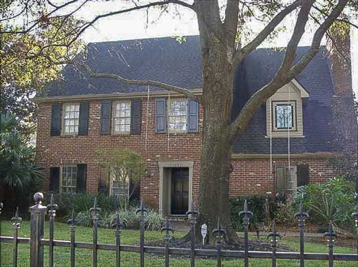 Cretien Point Place, quiet street and pool- River Ridge, LA